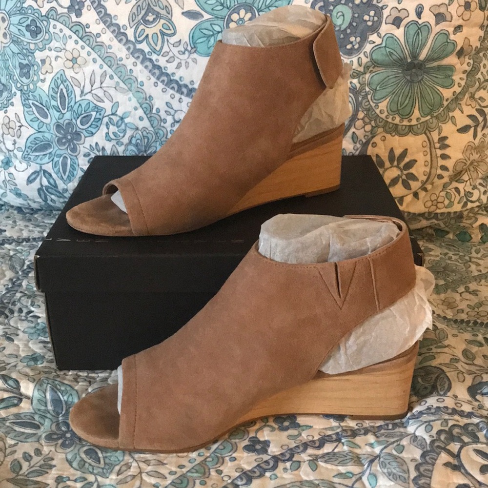 STEVEN Ledger nude suede booties size 7.5